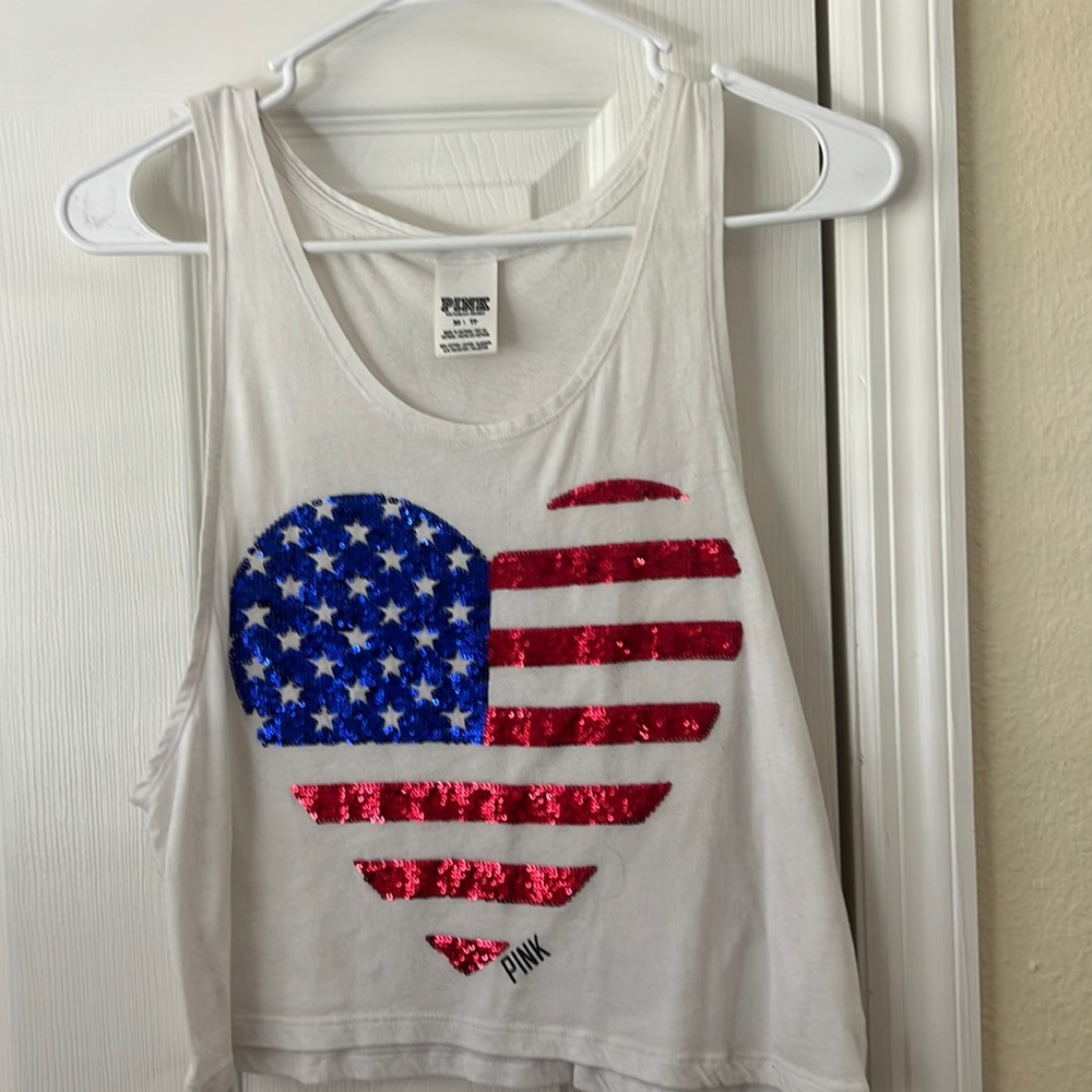 PINK VS Tank - 4th of July Heart XS